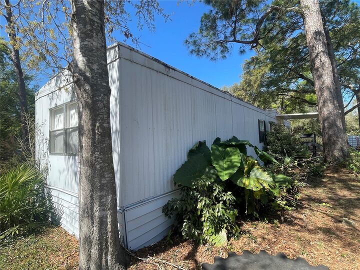 Property Photo:  6437 Spinner Drive  FL 33898 