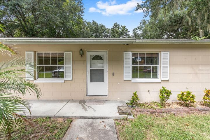 Property Photo:  3909 Palm Drive  FL 34748 