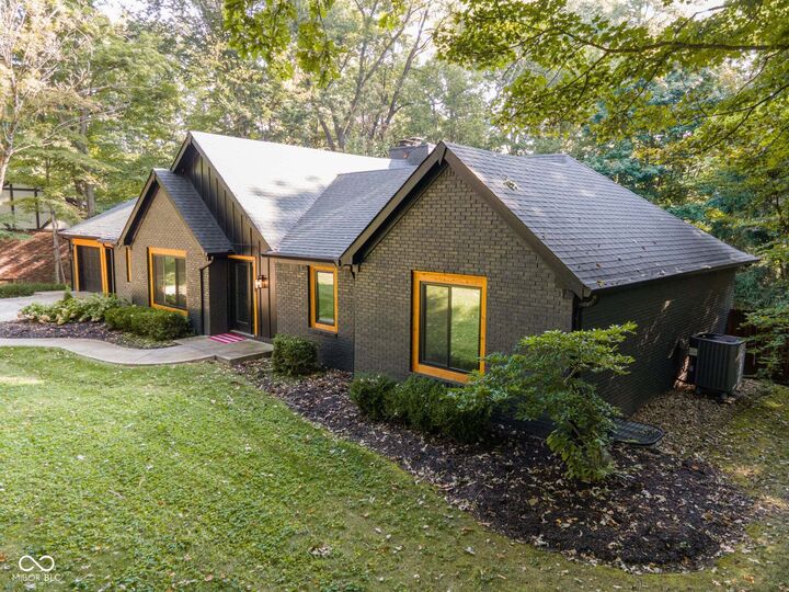 6093 Tremont Boulevard  Bargersville IN 46106 photo
