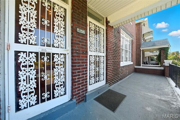 Property Photo: 5155 Northland Avenue MO 63113