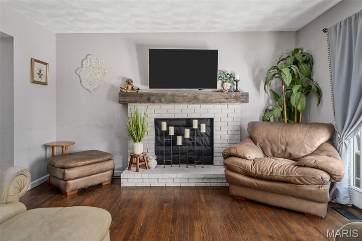 Property Photo: 61 Spring Song Court E MO 63376