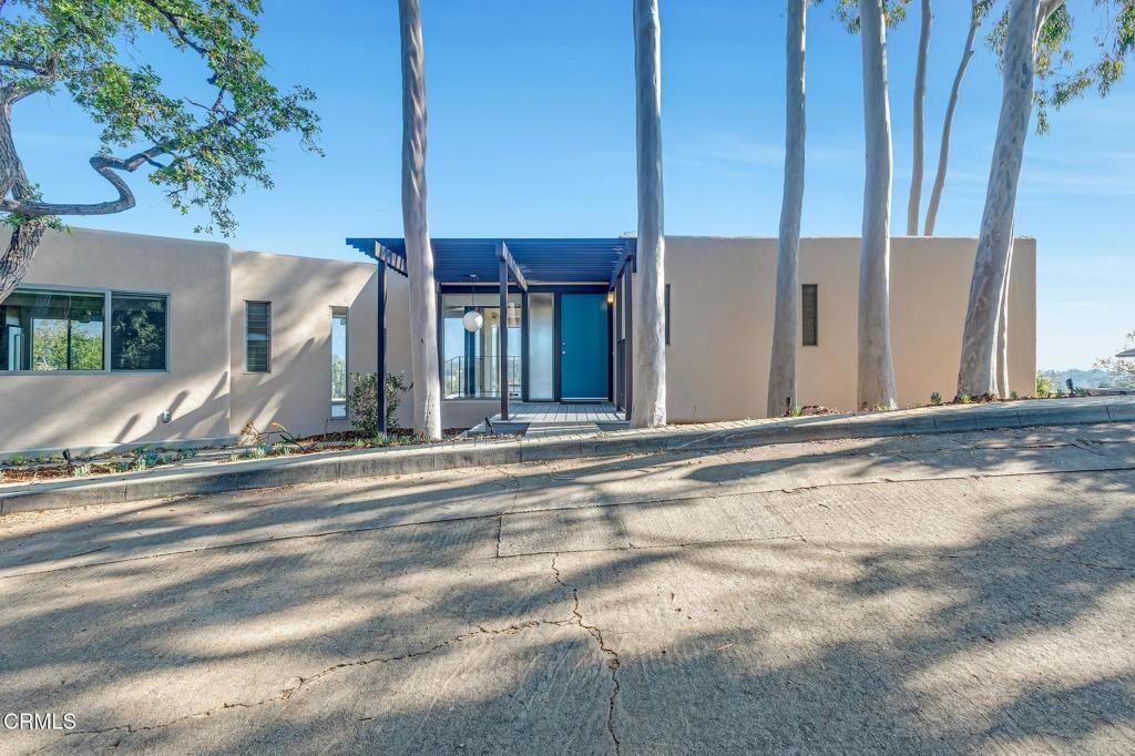 Property Photo:  1685 Poppy Peak Drive  CA 91105 