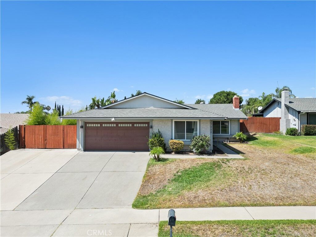 Property Photo: 27888 Rainbow Lane CA 92346