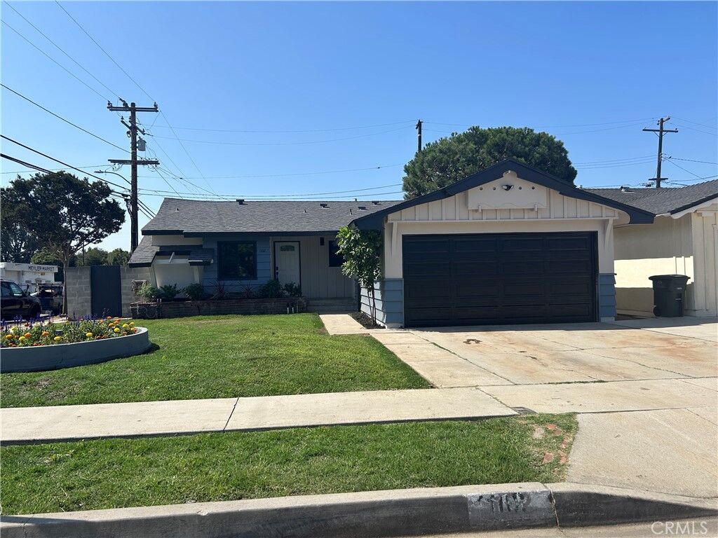 Property Photo: 1102 Maxfield CA 90502