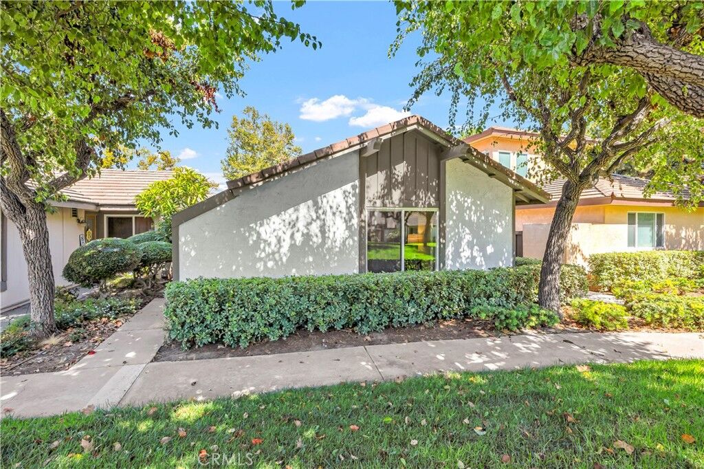 Property Photo: 74 Orchard CA 92618