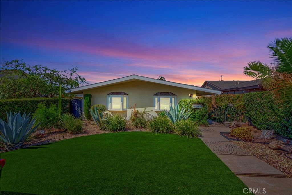 Property Photo: 3211 Locust Avenue CA 90807