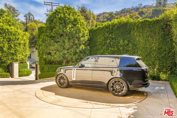 Property Photo:  2401 Bowmont Drive  CA 90210 