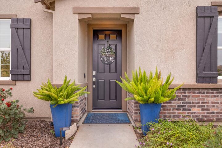 Property Photo: 9118 Marisol Lane CA 95762