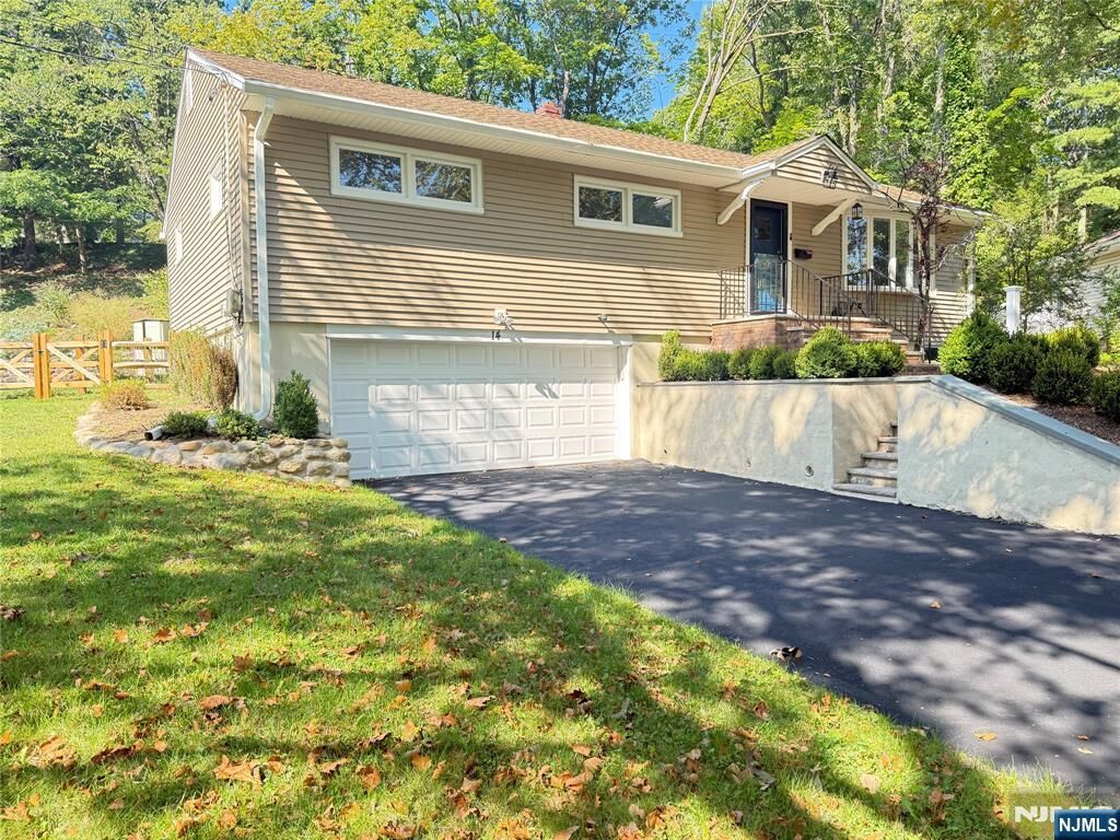 Property Photo:  14 Kennedy Terrace  NJ 07675 