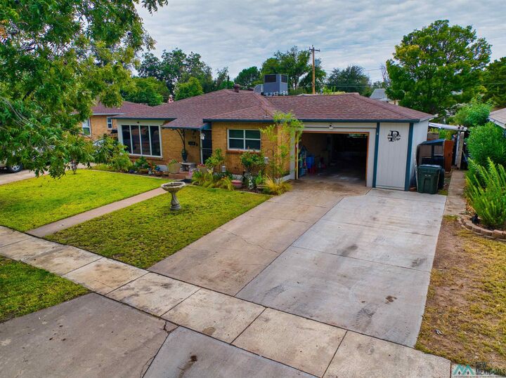 Property Photo:  915 N Edwards Street  NM 88220