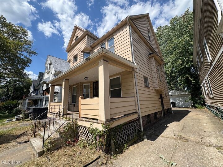 Property Photo:  9921 Hampden Avenue  OH 44108 