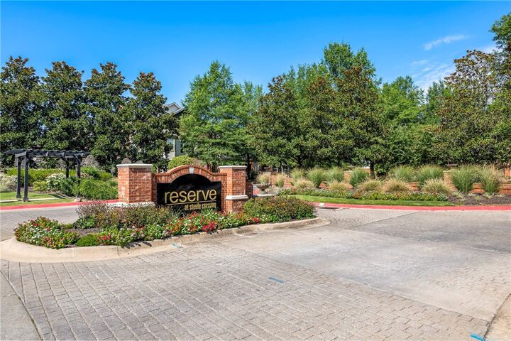 4254 NE Meadow Creek Circle 208  Fayetteville AR 72703 photo