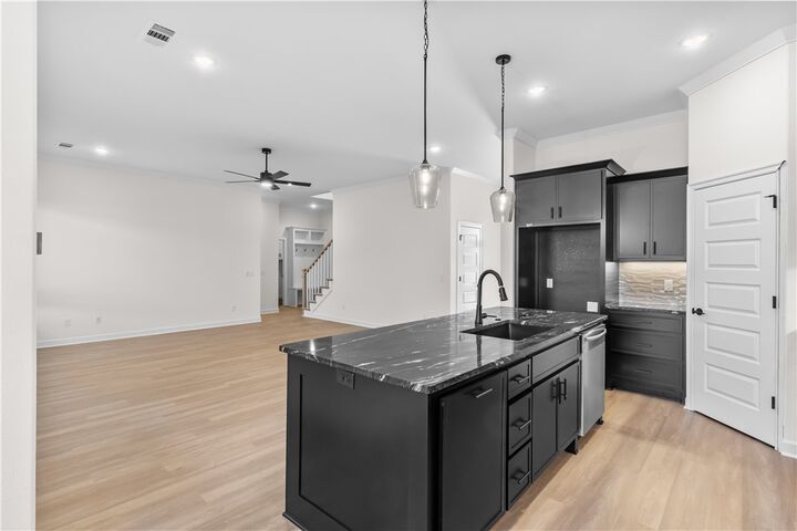 Property Photo:  1900 Ferguson Street  AR 72751 