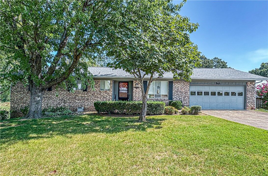 Property Photo: 2266 Cottonwood Road AR 72601