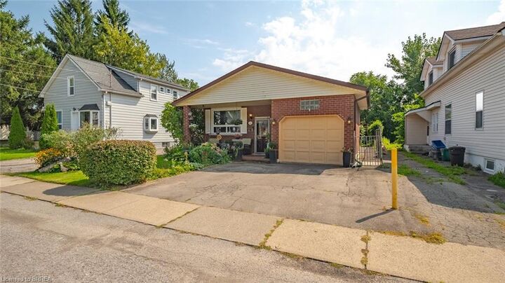 6442 Taylor Street  Niagara Falls ON L2G 2G1 photo
