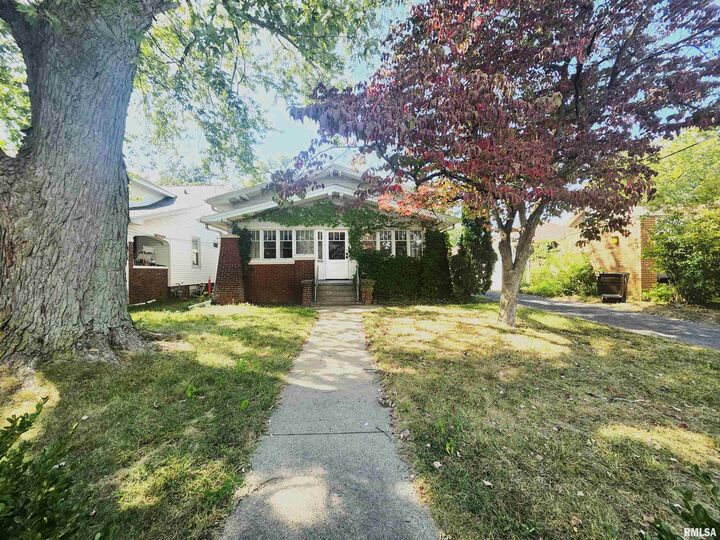 2625 N Linn Street  Peoria IL 61604 photo