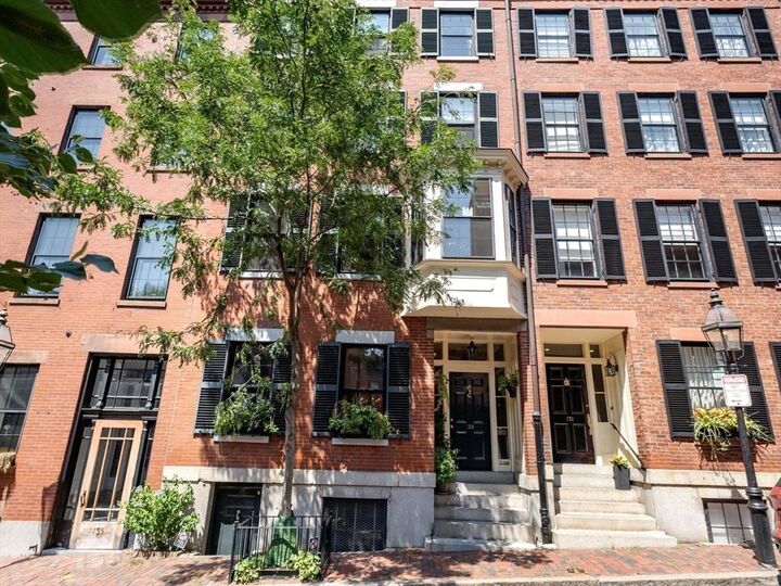 133 Myrtle St  Boston MA 02114 photo
