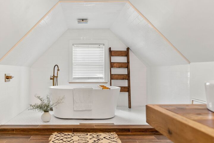 Property Photo:  11 Hamilton St  MA 02125 