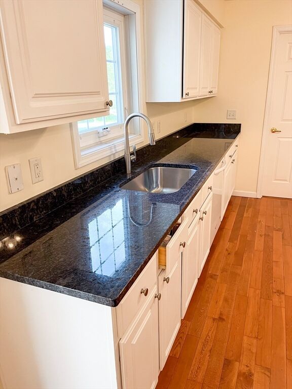 Property Photo:  5 Boyle Rd  MA 01354 
