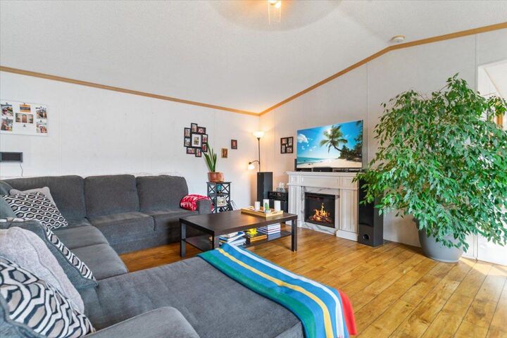 Property Photo:  8602 91 Street  AB T8X 1V6 