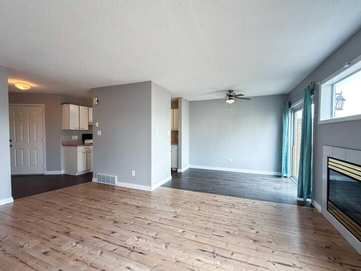 Property Photo:  465 Makenny Street 17  AB T7V 1H3 