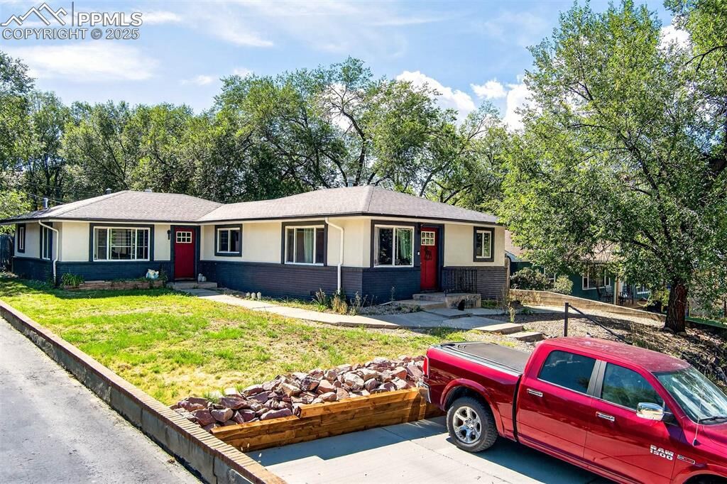 Property Photo:  405 Wilhelmia Avenue  CO 80904 