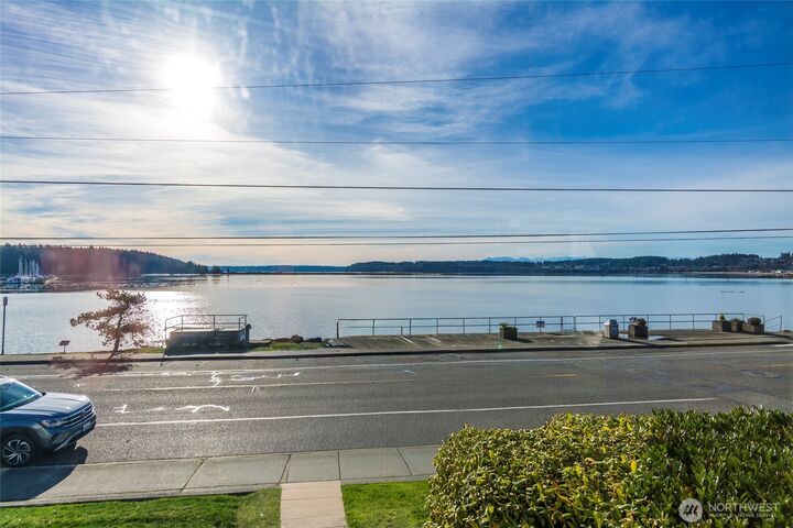 Property Photo:  1610 SE Pioneer  WA 98277 