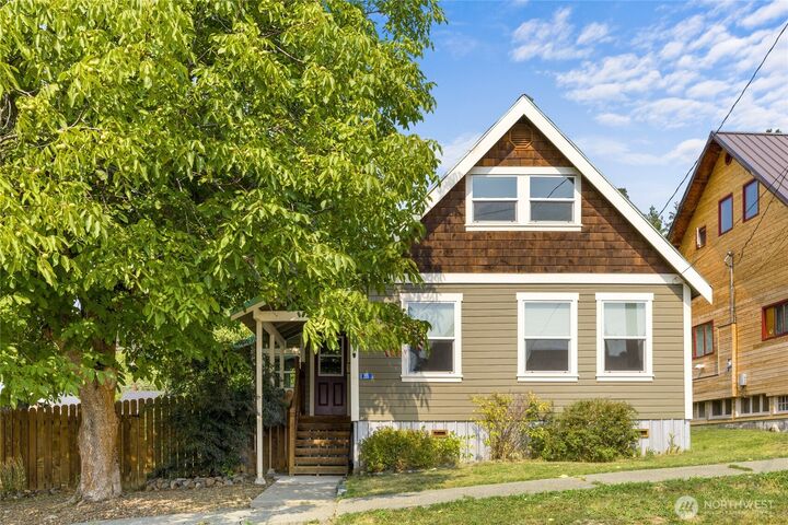 205 E Arizona Avenue  Roslyn WA 98941 photo