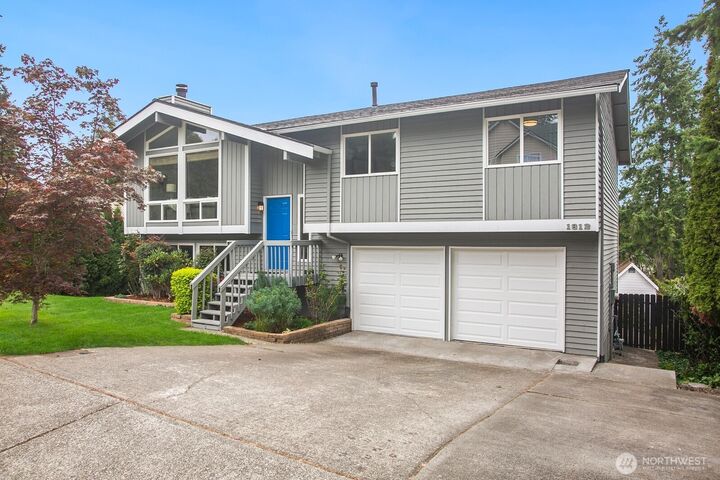 Property Photo:  1812  Ferndale Avenue SE  WA 98058 