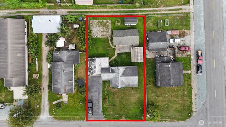 Property Photo:  832  Alexander Street  WA 98284 
