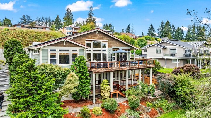 Property Photo: 8033 Bayridge Avenue WA 98332