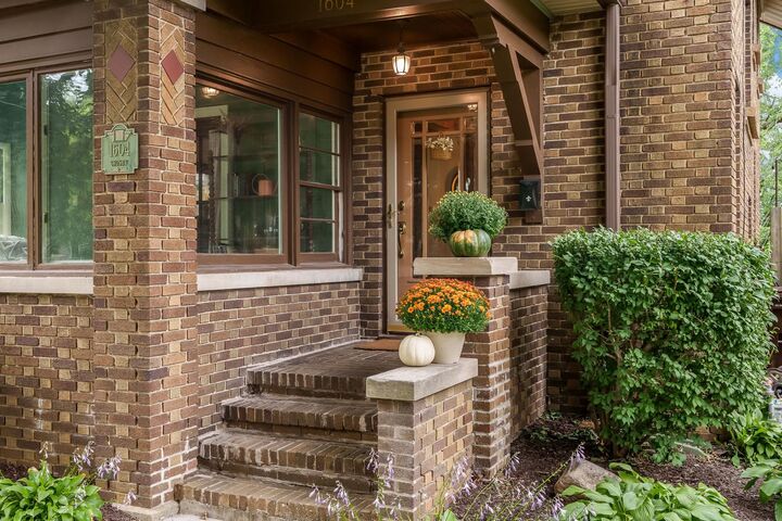 Property Photo: 1604 Crosby Street IL 61107