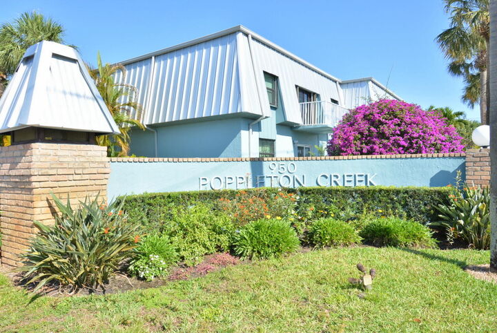 Property Photo: 950 S Kanner Highway Th-9 FL 34994
