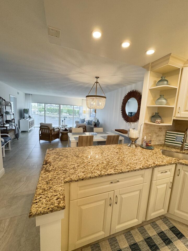 Property Photo: 390 N Federal Highway 203 FL 33441
