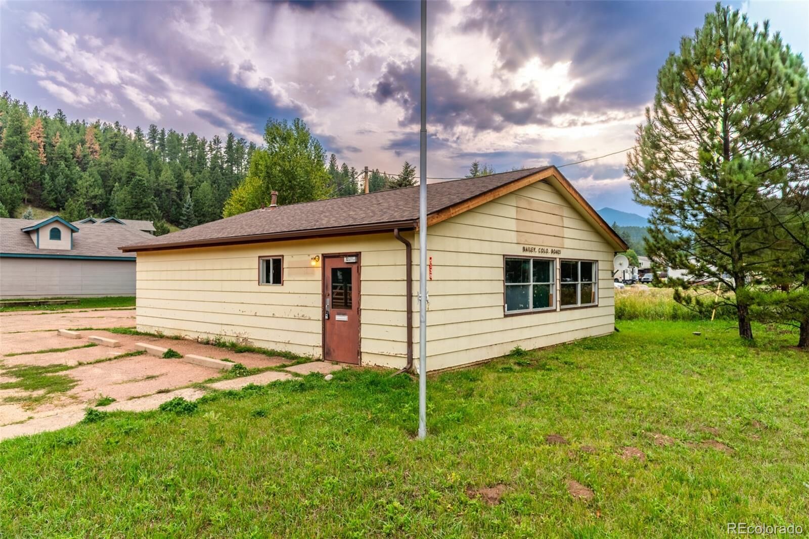 Property Photo:  5138 County Road 64  CO 80421 