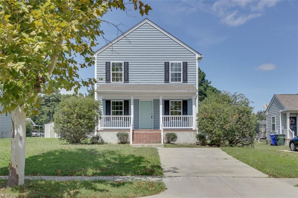 Property Photo:  898 Lake Kennedy Dr  VA 23434 