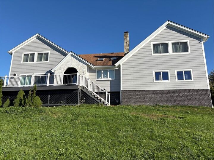 10 J H Dwyer Drive  Middletown RI 02842 photo