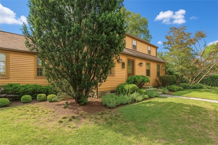 Property Photo:  603 East Avenue  RI 02860 