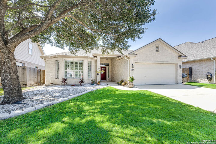 Property Photo: 8318 Piney Wood TX 78255