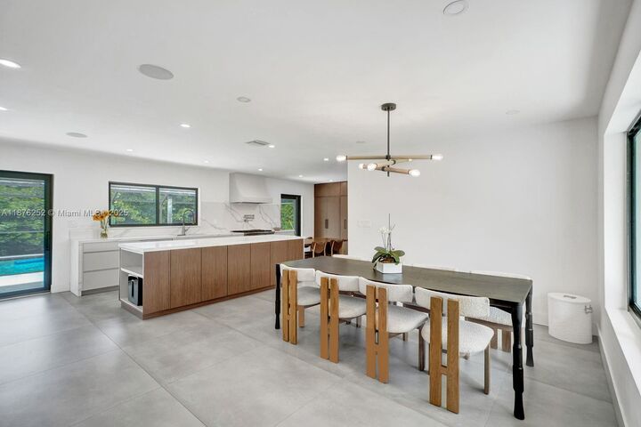 Property Photo:  10920 SW 105th Ave  FL 33176 