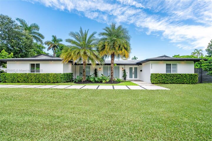 8605 SW 162nd St  Palmetto Bay FL 33157 photo