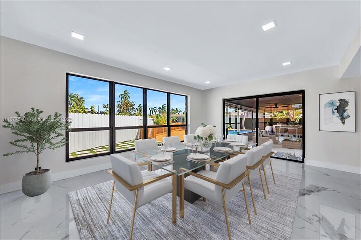 Property Photo:  5890 SW 13th St  FL 33317 