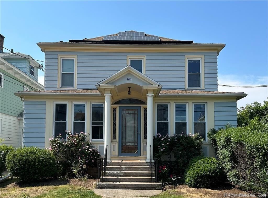 Property Photo:  82 Cove Street  CT 06512 