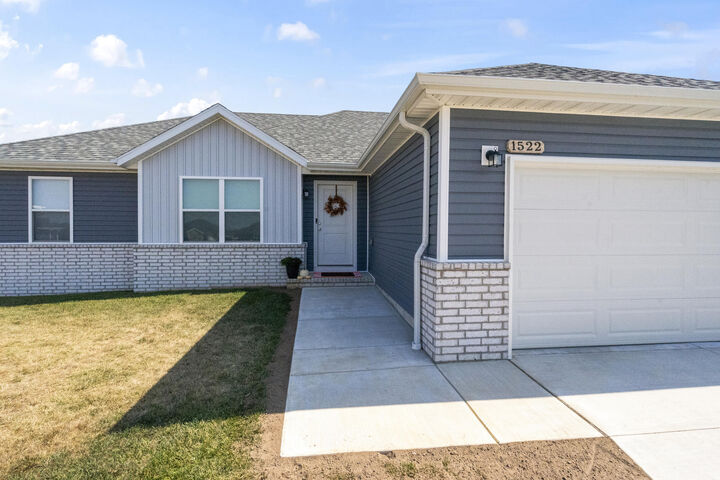 Property Photo:  1522 S Bull Court  MO 65738 