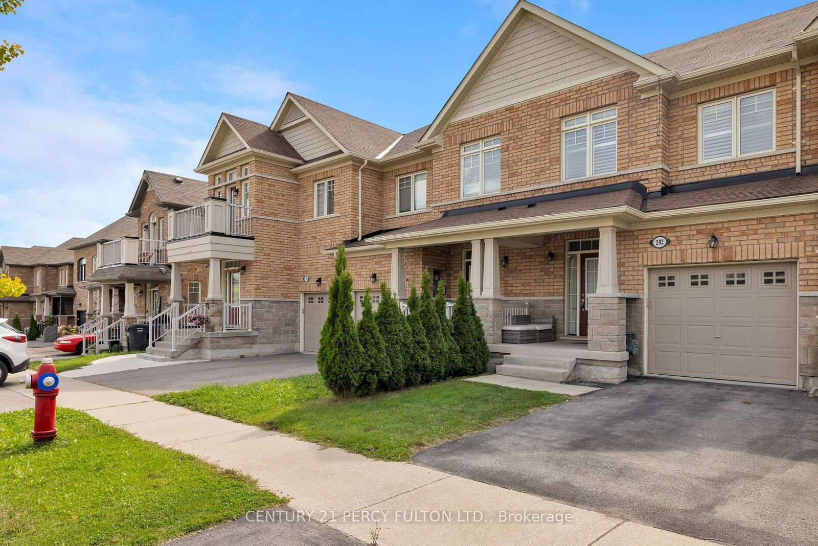Property Photo:  202 Sky Harbour Drive  ON L6Y 2Z7
