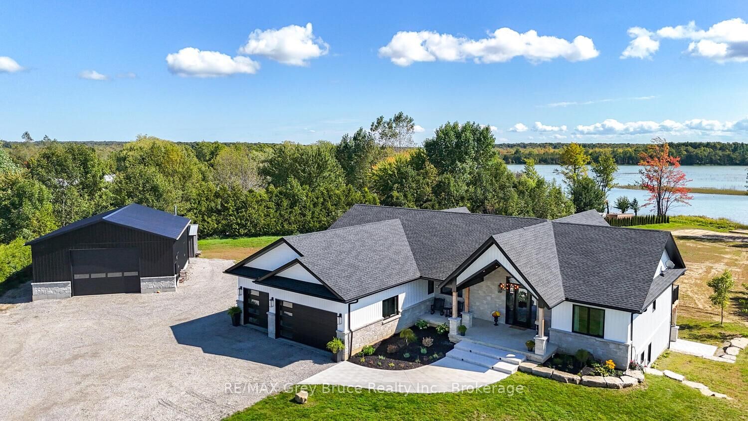 Property Photo: 117 Almur Drive ON N0H 2T0