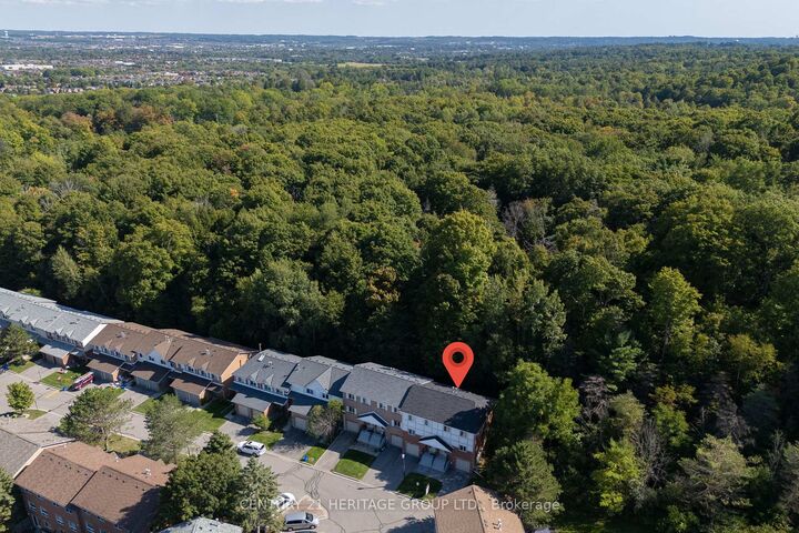Property Photo:  654 Gibney Crescent  ON L3X 1Y1 