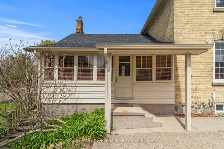 Property Photo:  1180 Queen Street  ON N2Z 1G5 