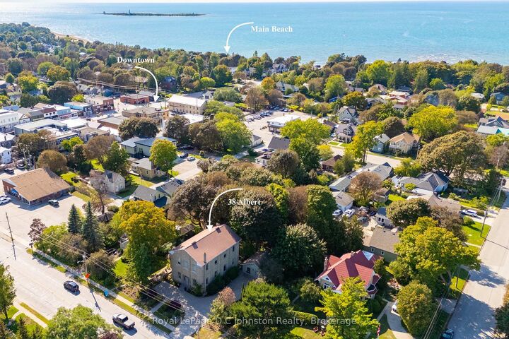 Property Photo:  38 Albert Street N  ON N0H 2L0 