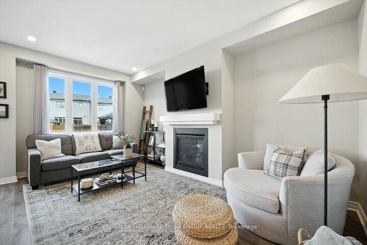 Property Photo:  381 Gerry Lalonde Drive  ON K4A 0X2 